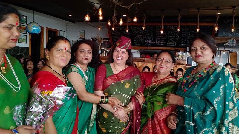 मसूरी – भाजपा महिला मोर्चा ने मनाया तीज महोत्सव, महिलाओं ने विभिन्न मनोरंजक कार्यक्रम किए प्रस्तुत।