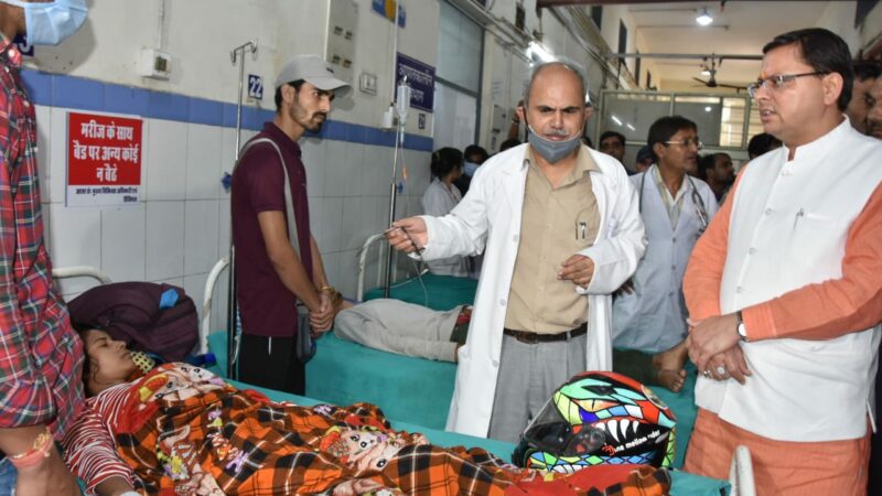 CM पुष्कर सिंह धामी ने दून अस्पताल का किया औचक निरीक्षण, व्यवस्थाओं का लिया जायजा।
