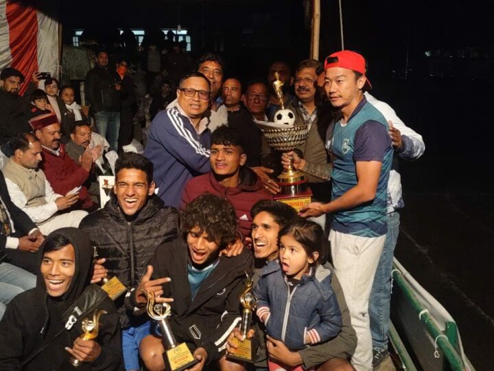 मसूरी – ठाकुरी क्लब देहरादून ने जीता मनोज राणा स्मृति फुटबाल प्रतियोगिता।
